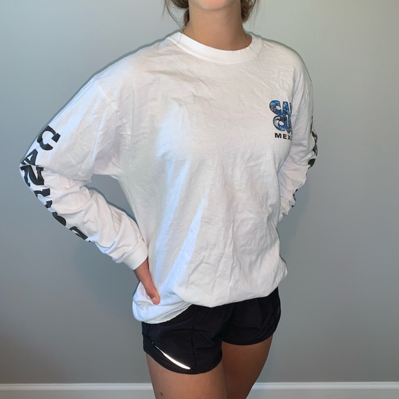 Tops - white graphic long sleeve t-shirt